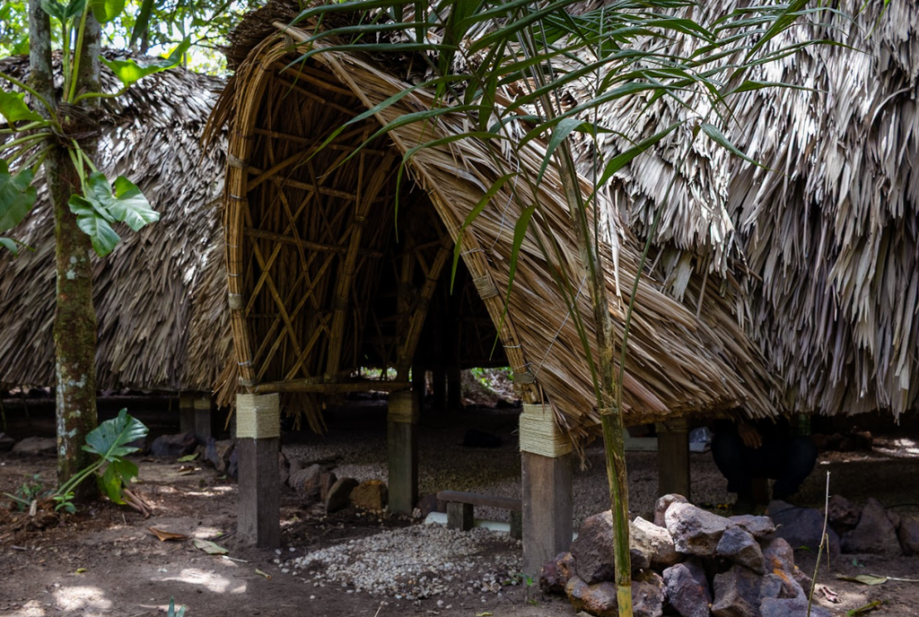 Imagem da casa da floresta em estilo dos povos indígenas