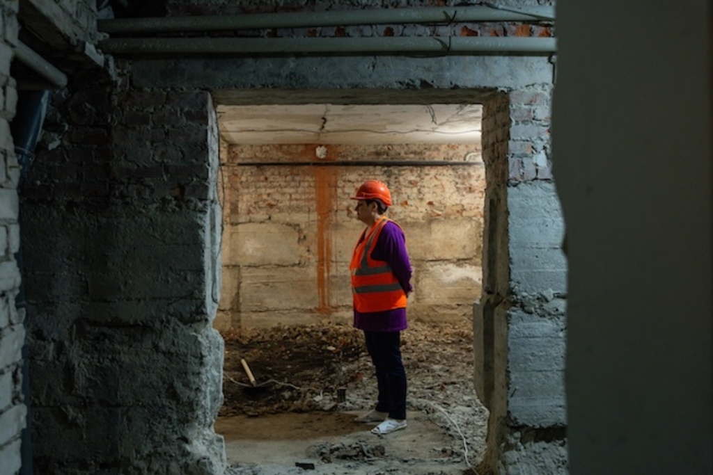 Maternidade sob Bombas: A Crise Invisível da Saúde Reprodutiva na Ucrânia