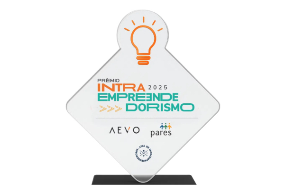 Troféu do Prêmio AEVO Intraempreendedorismo
