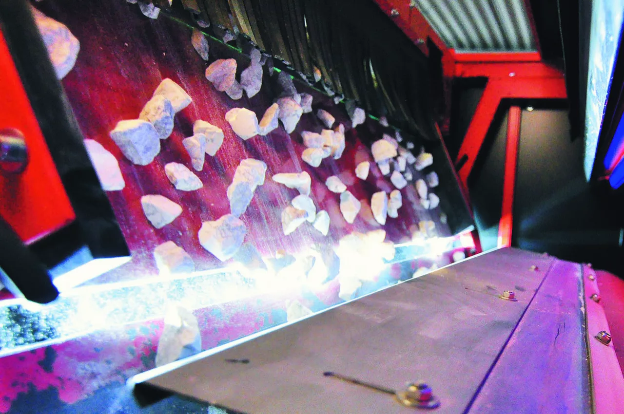 TOMRA Mining afirma-se no mercado de Lítio onde o Brasil está entre os países com maior potencial