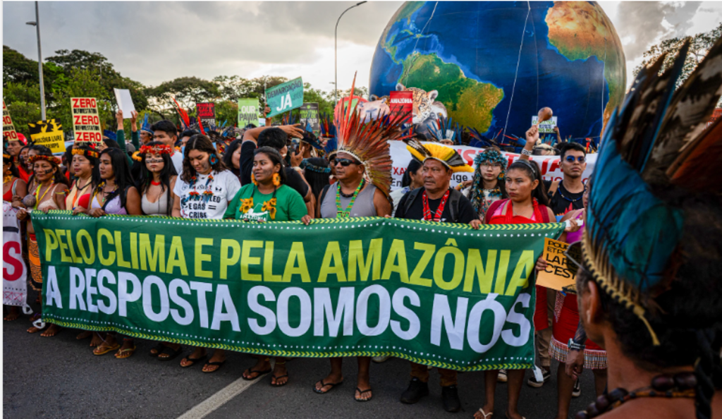 Organizações indígenas apontam ameaças relacionadas à exploração de petróleo e gás, mineração e extração de madeira