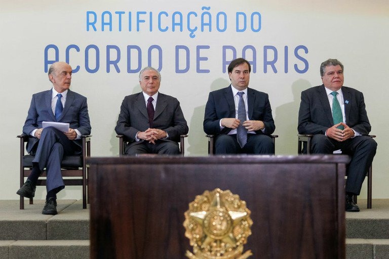 Realizada no mesmo dia da cassação de Cunha, ratificação do Acordo de Paris por Michel Temer perdeu espaço nos noticiários. Foto: Beto Barata/PR/Fotos Públicas