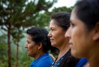 Há uma compreensão crescente do papel vital que os povos indígenas desempenham no fornecimento de benefícios a toda a humanidade. Crédito: PNUD Peru / Mónica Suárez Galindo