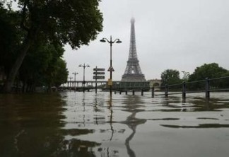 Rio Sena inunda Paris e força retirada de 1,5 mil moradores