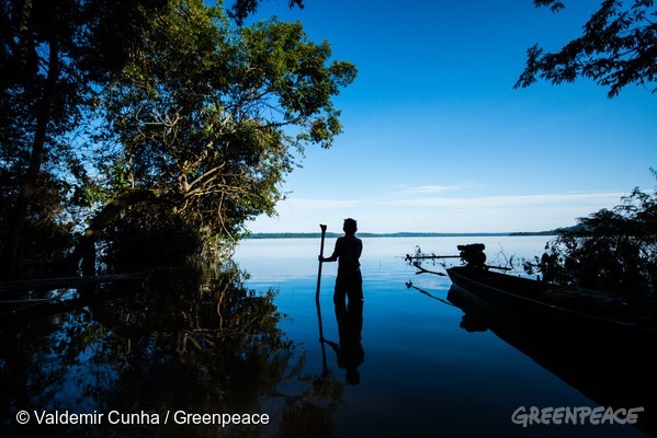 Munduruku no rio Tapajós, no Pará. Foto: Valdemir Cunha/Greenpeace