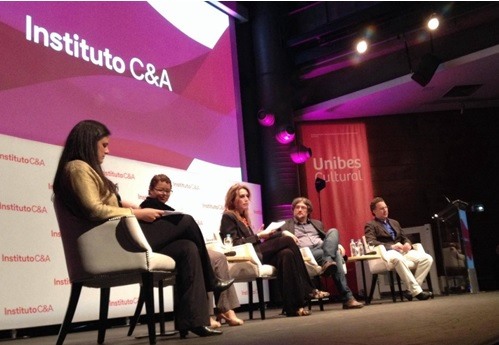  Chiara Gadaleta debate com os convidados a importância da era da moda sustentável no Brasil. Foto: Katherine Rivas