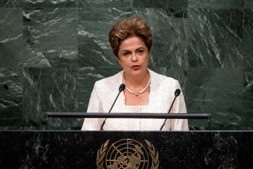 Dilma discursa em Nova York, na cerimônia de assinatura do Acordo de Paris, em abril. Foto: UN Photo