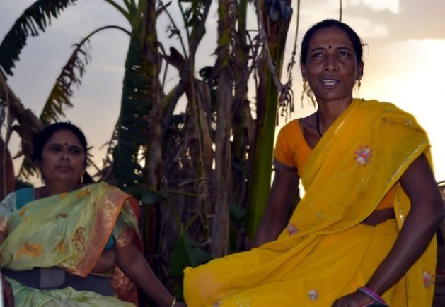A família de Phulkali Bai a torturou por unir-se à organização de mulheres Narmada Mahila Sangh (NMS), no centro da Índia, mas ela não se deixou intimidar. Foto: Stella Paul/IPS