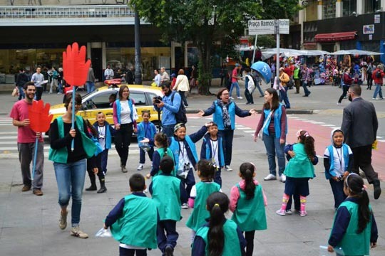 Crianças levam sua alegria e sabedoria à Praça Ramos, no centro da capital paulista.Crianças levam sua alegria e sabedoria à Praça Ramos, no centro da capital paulista. Foto: Reprodução