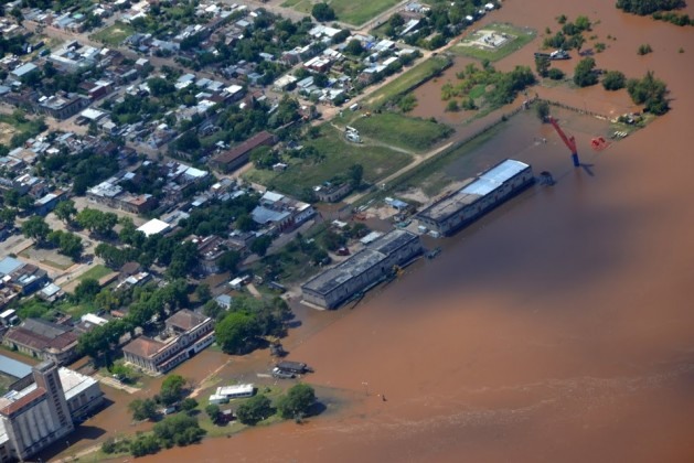  No Uruguai há 22.414 pessoas desabrigadas devido às inundações que afetam países sul-americanos. Foto: Sistema Nacional de Emergências (Sinae)