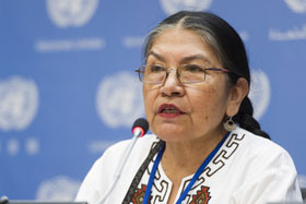  A jornalista quéchua Tarcila Rivera, defensora dos direitos das comunidades indígenas do Peru, em março de 2015. Foto: Mark Garten/ONU Media