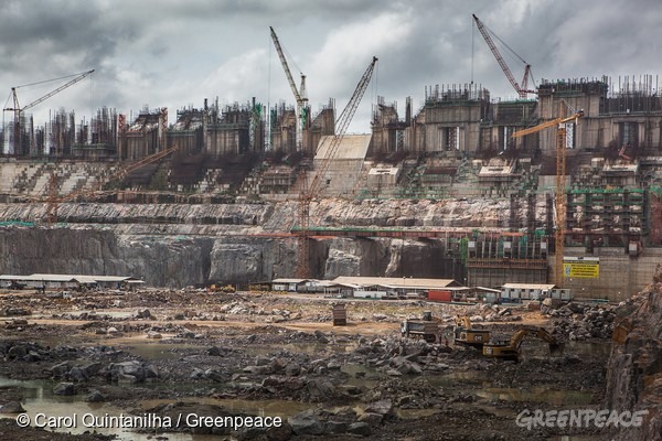 Construção da hidrelétrica de Belo Monte, no rio Xingu. Foto: © Carol Quintanilha/Greenpeace
