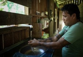 Sistemas de água e saneamento chegam às aldeias mundurukus que sofrem com contaminação dos garimpos 