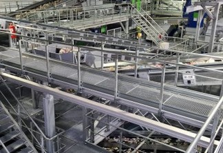 A STADLER projeta e instala uma unidade de classificação de embalagens leves de última geração em Eitting, Alemanha para a empresa PreZero Recycling