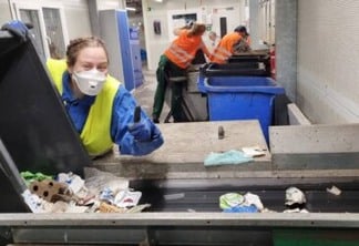 O projeto de pesquisa da EnEWA revela potencial inexplorado de papel reciclável em resíduos mistos
