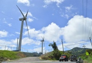 Na Costa Rica, 7% da geração elétrica já provêm de fonte eólica, graças a campos como o das montanhas de La Paz e Casamata, a 50 quilômetros de São José. A descarbonização das fontes de energia é um compromisso climático da maioria dos países latino-americanos. Foto: Diego Arguedas Ortiz/IPS