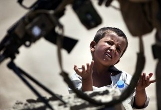 Cerca de 360 milhões de crianças vivem em zonas de conflito