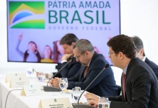 Ministro do Meio Ambiente, Ricardo Salles, surpreende com discurso de desmonte ambiental em reunião ministerial
